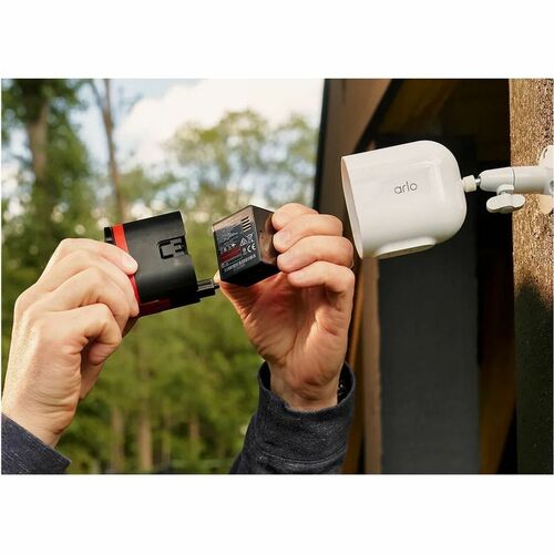 Arlo 4K Outdoor Security Camera 8MP Wi-Fi with Colour Night Vision, HDR, PIR Motion Detection & Magnetic Mount